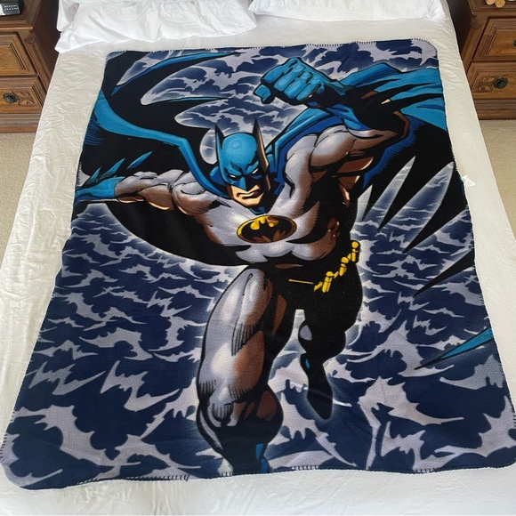 Batman Blanket - Picture 1 of 8